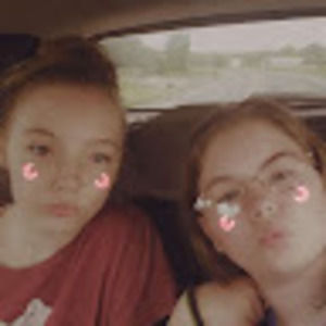 Meet your Posher, Goldie